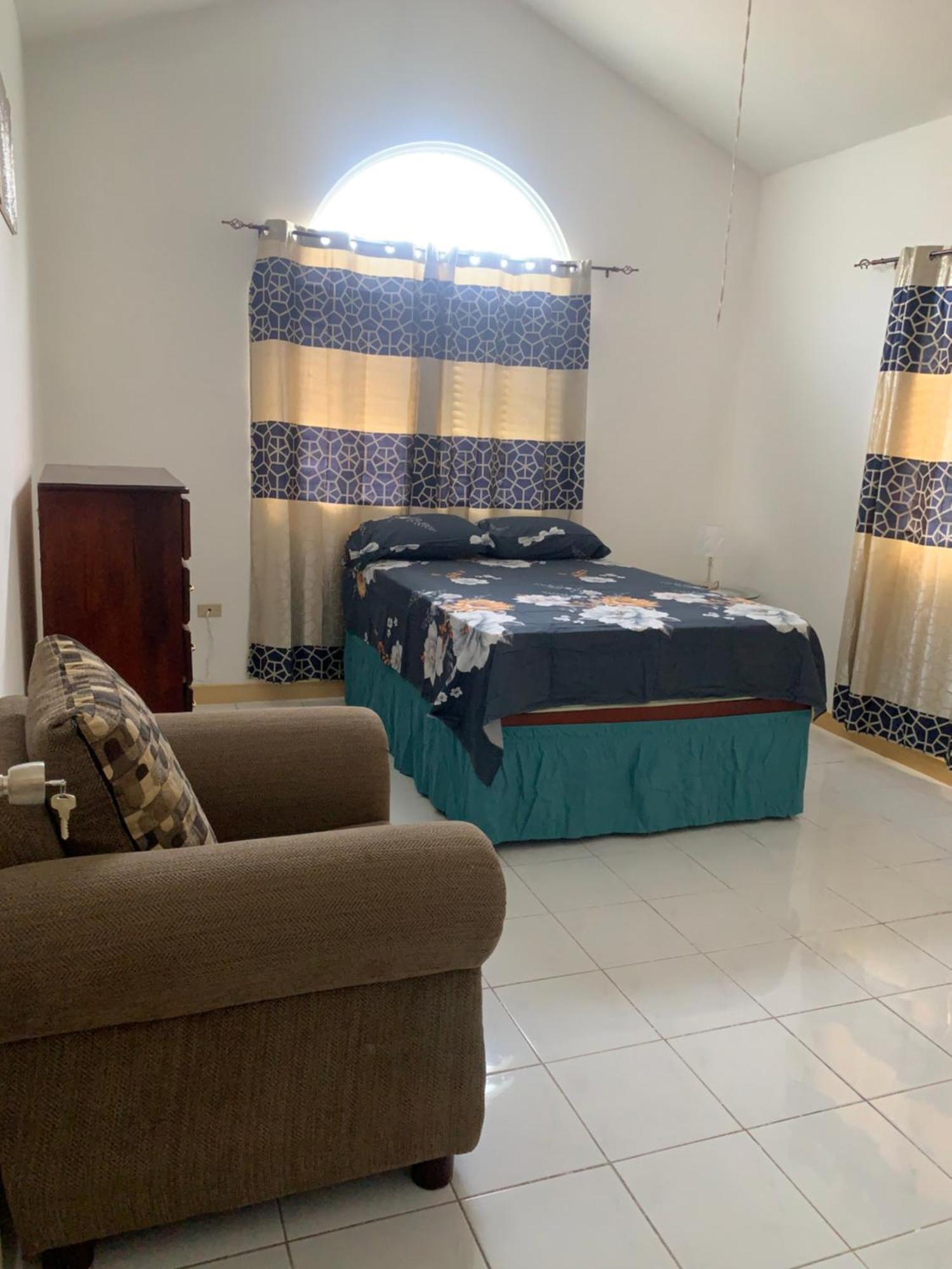 Hotel Caribbean Escape Portmore Exteriér fotografie